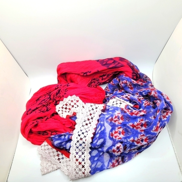 Red White & Blue Laced Scarf - Picture 3 of 7